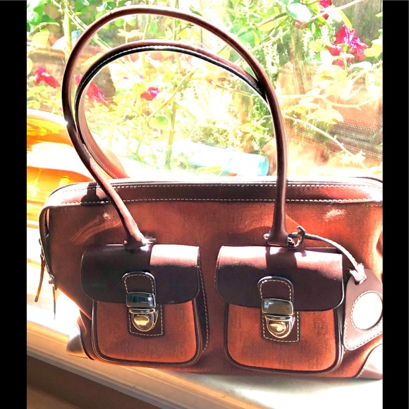 EUC DOONEY &amp; BOURKE Logo HandBag